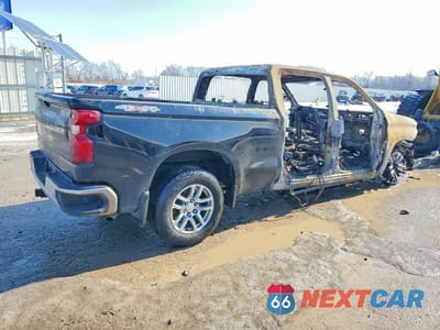 Trzecie zdjęcie samochodu z tyłu: 2021 CHEVROLET SILVERADO K1500 LT VIN:1GCUYDED7MZ279316 - miniatura