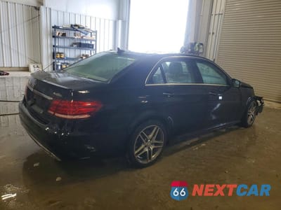 Trzecie zdjęcie samochodu z tyłu: 2016 MERCEDES-BENZ E 350 4MATIC VIN:WDDHF8JB0GB226088 - miniatura