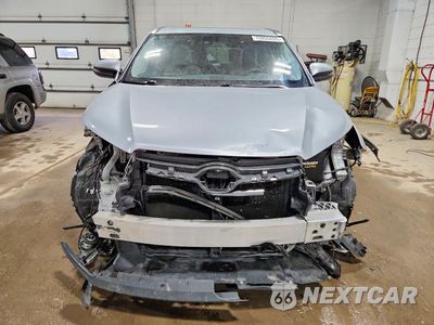 Piąte zdjęcie samochodu w środku: 2015 TOYOTA HIGHLANDER LIMITED VIN:5TDDKRFH2FS216547 - miniatura