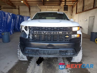 Piąte zdjęcie samochodu w środku: 2021 CHEVROLET SILVERADO K1500 VIN:1GCUYAEF6MZ122411 - miniatura