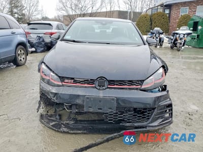 Piąte zdjęcie samochodu w środku: 2021 VOLKSWAGEN GTI S VIN:3VW5T7AU9MM005849 - miniatura