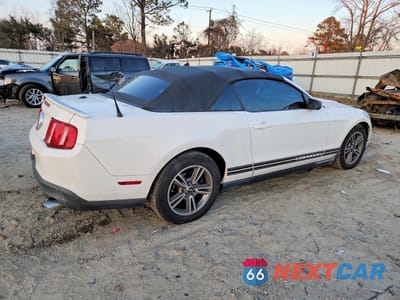 Trzecie zdjęcie samochodu z tyłu: 2010 FORD MUSTANG VIN:1ZVBP8ENXA5169418 - miniatura