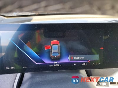 Zdjęcie 9 z 13 samochodu: 2025 BMW IX M70 VIN:WB523CF06SCU57420 - miniatura
