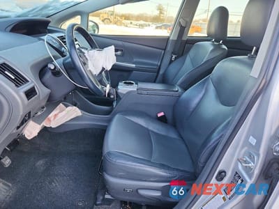 Zdjęcie 7 z 12 samochodu: 2013 TOYOTA PRIUS V VIN:JTDZN3EU6D3207955 - miniatura