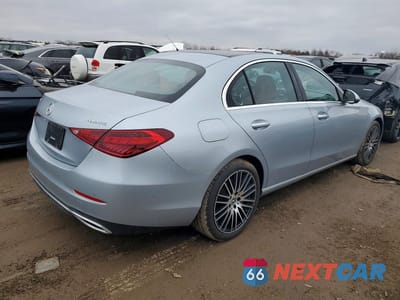 Trzecie zdjęcie samochodu z tyłu: 2024 MERCEDES-BENZ C 300 4MATIC VIN:W1KAF4HB9RR211910 - miniatura