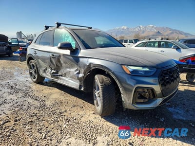 Czwarte zdjęcie samochodu z boku: 2024 AUDI Q5 E PREMIUM PLUS 55 VIN:WA1E2AFY6R2085926 - miniatura