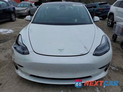 Piąte zdjęcie samochodu w środku: 2021 TESLA MODEL 3 VIN:5YJ3E1EB5MF002350 - miniatura