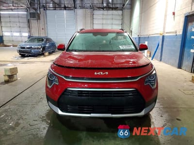 Piąte zdjęcie samochodu w środku: 2025 KIA NIRO EX VIN:KNDCR3LE8S5274192 - miniatura