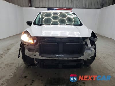 Piąte zdjęcie samochodu w środku: 2022 FORD ESCAPE SE VIN:1FMCU9G65NUA60593 - miniatura