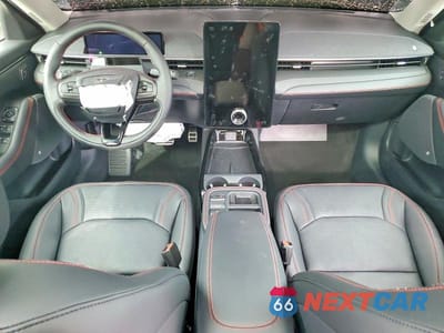Zdjęcie 8 z 13 samochodu: 2025 FORD MUSTANG MACH-E PREMIUM VIN:3FMTK3R70SMA39353 - miniatura