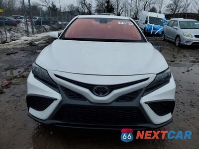 Piąte zdjęcie samochodu w środku: 2023 TOYOTA CAMRY SE VIN:4T1G11AK3PU787090 - miniatura