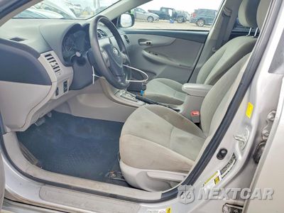 Zdjęcie 7 z 13 samochodu: 2011 TOYOTA COROLLA LE VIN:2T1BU4EEXBC559556 - miniatura