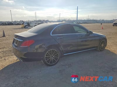 Trzecie zdjęcie samochodu z tyłu: 2020 MERCEDES-BENZ C 300 VIN:55SWF8DB4LU329968 - miniatura