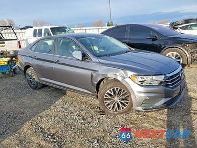 Czwarte zdjęcie samochodu z boku: 2019 VOLKSWAGEN JETTA S VIN:3VWC57BU4KM193435 - miniatura