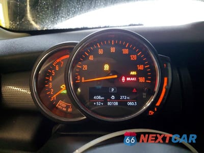 Zdjęcie 9 z 11 samochodu: 2018 MINI COOPER VIN:WMWXP5C54J2G63866 - miniatura