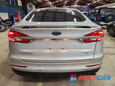 Zdjęcie 6 z 12 samochodu: 2019 FORD FUSION SE VIN:3FA6P0HD0KR126459 - miniatura