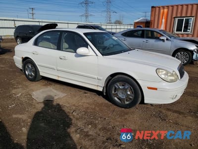 Czwarte zdjęcie samochodu z boku: 2005 HYUNDAI SONATA GL VIN:KMHWF25S15A119185 - miniatura