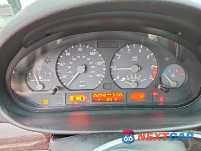 Zdjęcie 9 z 12 samochodu: 2002 BMW 325 CI VIN:WBABN33432PG57024 - miniatura
