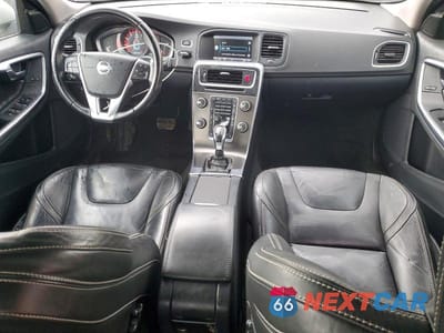 Zdjęcie 8 z 12 samochodu: 2014 VOLVO S60 T5 VIN:YV1612FS7E2272935 - miniatura