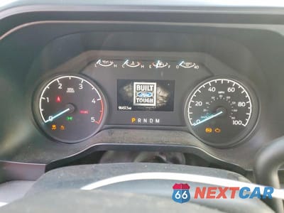 Zdjęcie 9 z 13 samochodu: 2023 FORD F350 SUPER DUTY TRUCK CAB AND CHASSIS VIN:1FT8W3DT5PEC22151 - miniatura