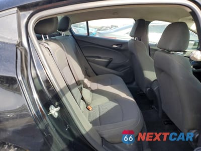 Zdjęcie 10 z 14 samochodu: 2018 CHEVROLET CRUZE LS VIN:1G1BC5SM3J7133561 - miniatura