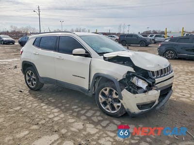 Czwarte zdjęcie samochodu z boku: 2019 JEEP COMPASS LATITUDE VIN:3C4NJDBB0KT695952 - miniatura