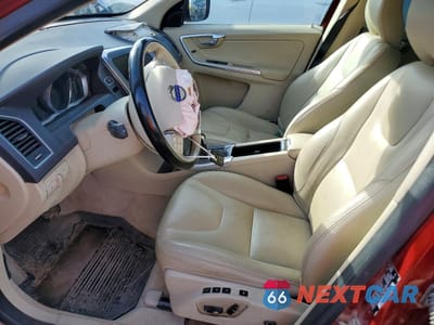 Zdjęcie 7 z 12 samochodu: 2016 VOLVO XC60 T5 PREMIER VIN:YV4612RK4G2916876 - miniatura