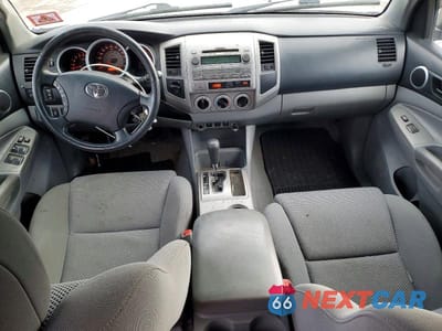 Zdjęcie 8 z 11 samochodu: 2011 TOYOTA TACOMA V6 VIN:3TMLU4EN1BM060902 - miniatura