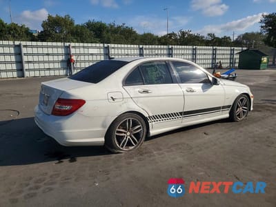 Trzecie zdjęcie samochodu z tyłu: 2012 MERCEDES-BENZ C 250 VIN:WDDGF4HB7CR211745 - miniatura