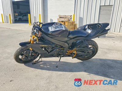 Trzecie zdjęcie samochodu z tyłu: 2006 YAMAHA YZFR1 VIN:JYARN15EX6A000296 - miniatura