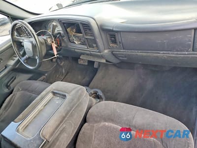 Zdjęcie 8 z 12 samochodu: 2001 CHEVROLET SILVERADO K1500 VIN:1GCEK19T41E129463 - miniatura