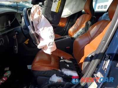 Zdjęcie 7 z 12 samochodu: 2015 VOLVO V60 PREMIER+ VIN:YV140MEC4F1204521 - miniatura