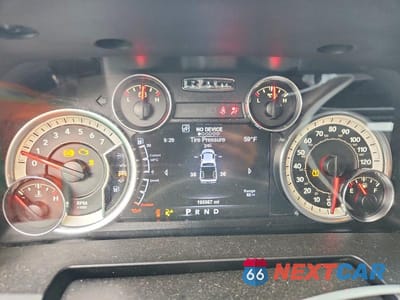 Zdjęcie 9 z 13 samochodu: 2017 RAM 1500 SLT VIN:3C6RR6LT8HG668519 - miniatura