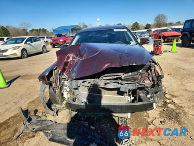 Piąte zdjęcie samochodu w środku: 2019 KIA OPTIMA LX VIN:5XXGT4L39KG301371 - miniatura