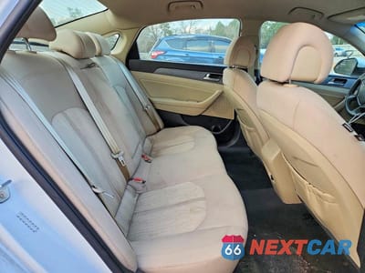 Zdjęcie 10 z 11 samochodu: 2017 HYUNDAI SONATA HYBRID VIN:KMHE24L12HA060407 - miniatura