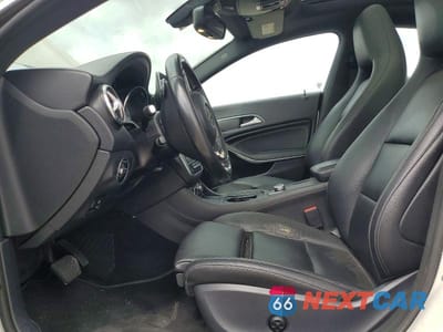 Zdjęcie 7 z 12 samochodu: 2016 MERCEDES-BENZ CLA 250 4MATIC VIN:WDDSJ4GB1GN391747 - miniatura