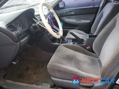 Zdjęcie 7 z 12 samochodu: 1995 HONDA ACCORD LX VIN:JHMCD553XSC022542 - miniatura