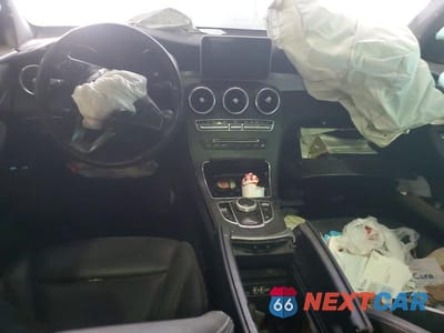 Zdjęcie 8 z 12 samochodu: 2019 MERCEDES-BENZ GLC 350E VIN:WDC0G5EB3KF610102 - miniatura