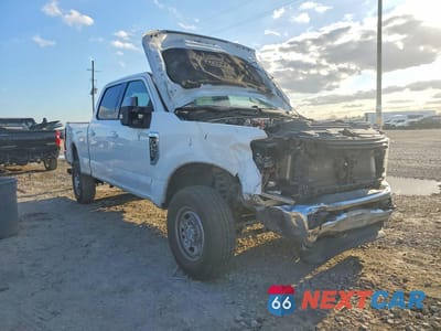 Czwarte zdjęcie samochodu z boku: 2017 FORD F250 SUPER DUTY VIN:1FT7W2BT7HED43483 - miniatura