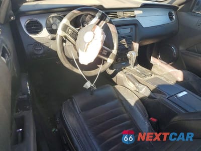 Zdjęcie 8 z 12 samochodu: 2010 FORD MUSTANG VIN:1ZVBP8AN1A5166090 - miniatura