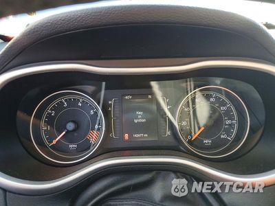 Zdjęcie 9 z 13 samochodu: 2015 JEEP CHEROKEE SPORT VIN:1C4PJLAB3FW669477 - miniatura