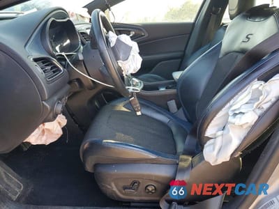 Zdjęcie 7 z 13 samochodu: 2016 CHRYSLER 200 S VIN:1C3CCCBB1GN125773 - miniatura