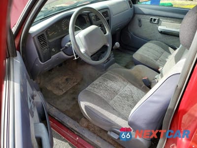 Zdjęcie 8 z 11 samochodu: 1999 TOYOTA TACOMA VIN:4TAVL52NXXZ533848 - miniatura