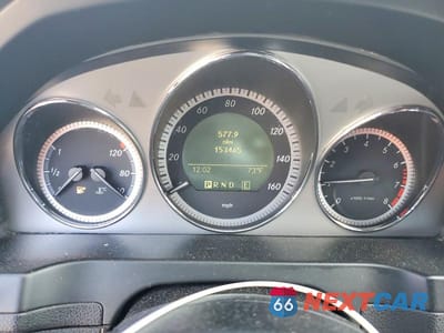 Zdjęcie 9 z 12 samochodu: 2011 MERCEDES-BENZ C 300 VIN:WDDGF5EB2BF635666 - miniatura