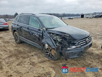 Czwarte zdjęcie samochodu z boku: 2021 VOLKSWAGEN TIGUAN SE VIN:3VV3B7AX2MM116154 - miniatura