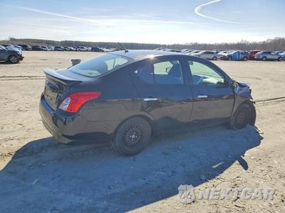 Trzecie zdjęcie samochodu z tyłu: 2016 NISSAN VERSA S VIN:3N1CN7AP6GL845647 - miniatura