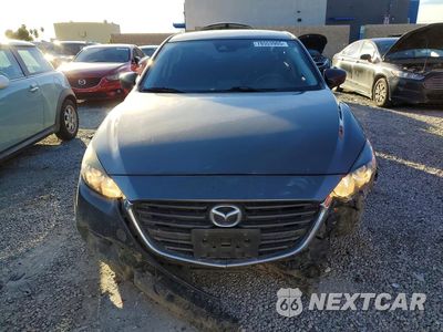 Piąte zdjęcie samochodu w środku: 2018 MAZDA 3 SPORT VIN:3MZBN1U77JM176210 - miniatura