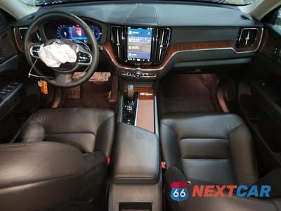 Zdjęcie 8 z 13 samochodu: 2024 VOLVO XC60 PLUS VIN:YV4H60DL3R1821541 - miniatura