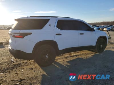 Trzecie zdjęcie samochodu z tyłu: 2021 CHEVROLET TRAVERSE LT VIN:1GNERGKW3MJ271812 - miniatura