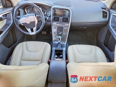 Zdjęcie 8 z 13 samochodu: 2016 VOLVO XC60 T6 PLATINUM VIN:YV449MDM9G2868909 - miniatura